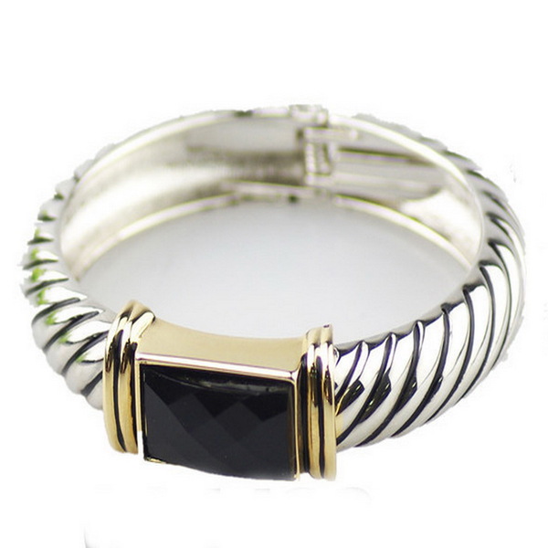 Ladies Bangle