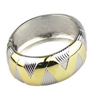 Ladies Bangle