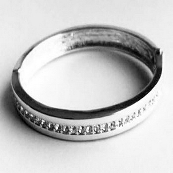 Ladies Bangle