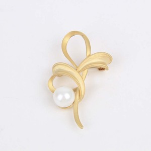 Ladies Brooch