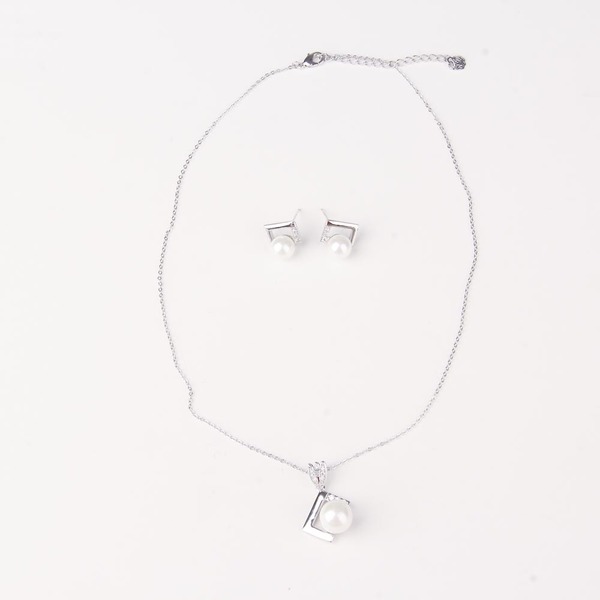 Ladies Jewelry Set