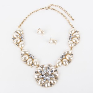 Ladies Jewelry Set
