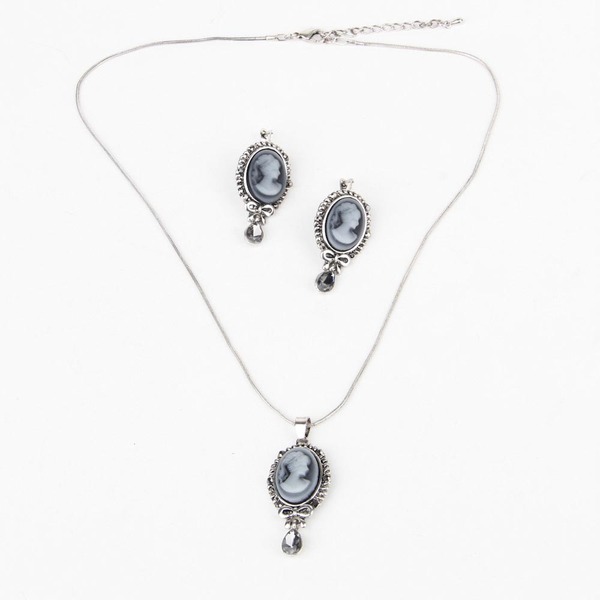 Ladies Jewelry Set