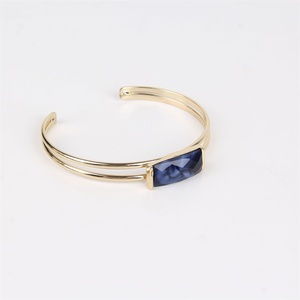 Ladies Bangle
