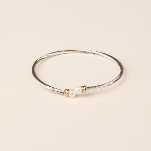 Ladies Bangle